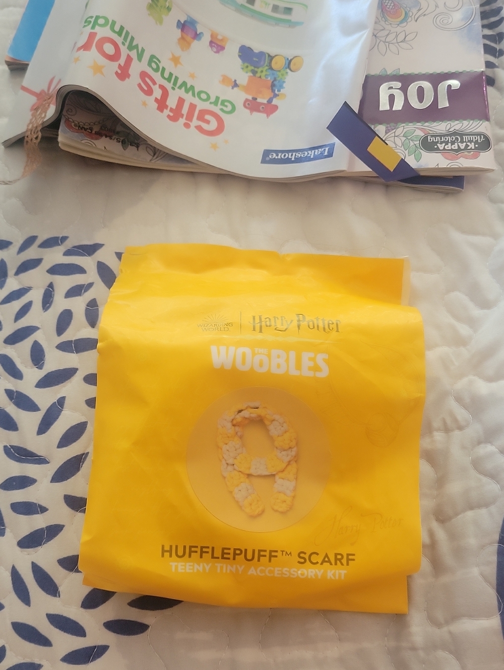 Hufflepuff accessory packaging